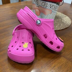 CROCS